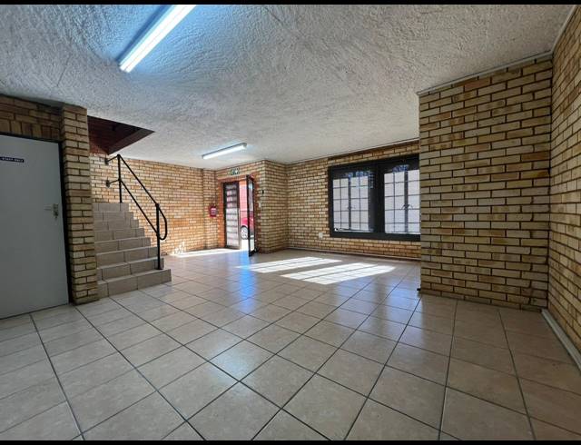 213M² WAREHOUSE TO LET IN HENNOPSPARK